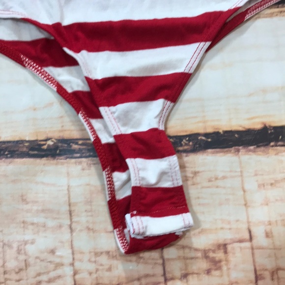 <<American Flag Cross Cross Strappy Front Bodysuit - Picture 3 of 6